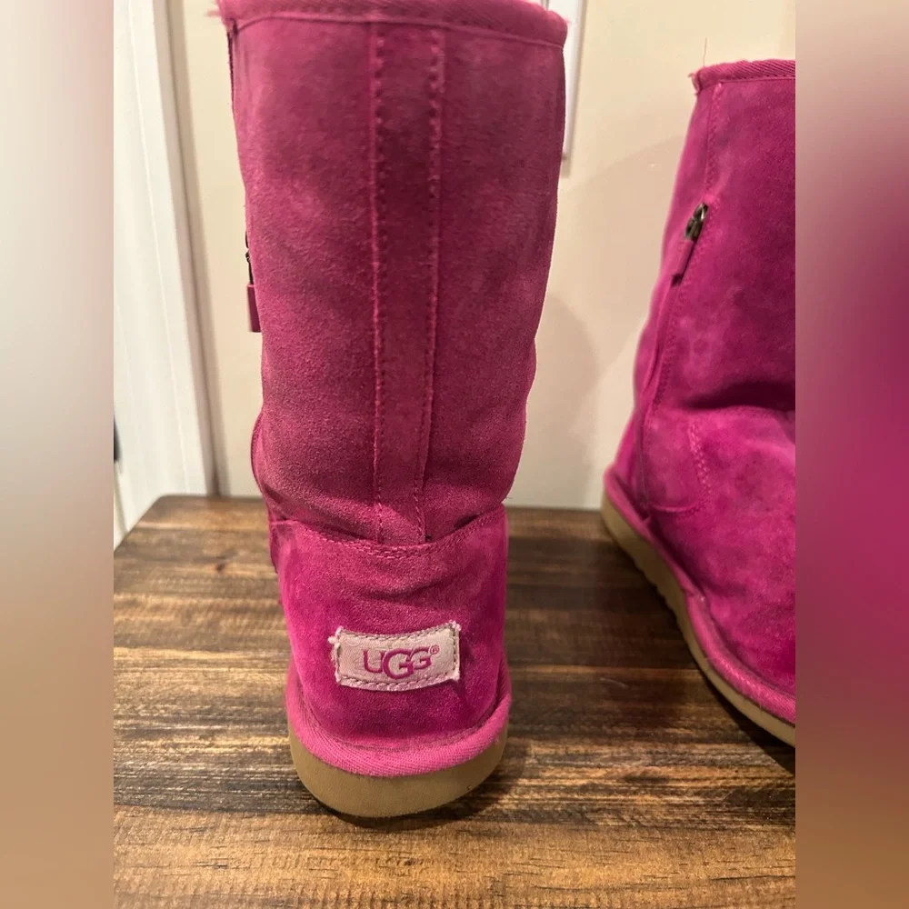UGG Kids Sz 4 K Lil Sunshine Suede Boot Victorian Pink MidCalf Sheepskin Lining